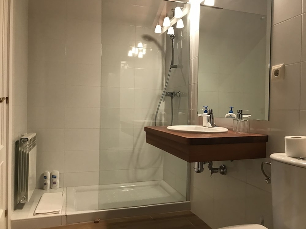 Imagen de la habitación del Hotel Casa Campo. Foto 13
