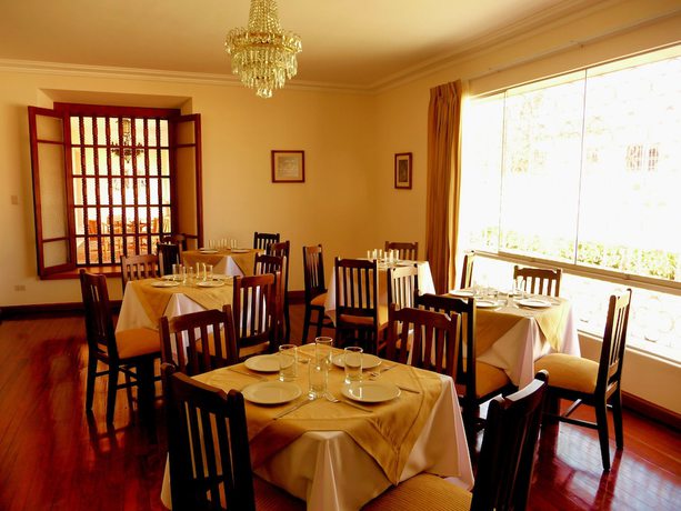 Imagen del bar/restaurante del Hotel Casa Campo Suites and Convenciones. Foto 3