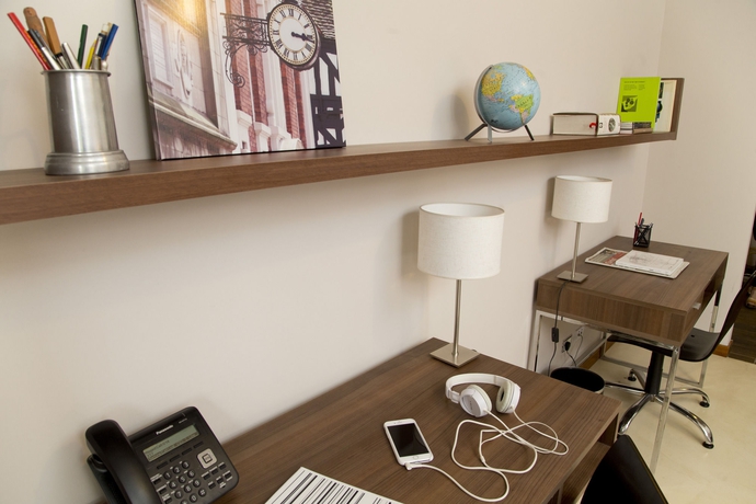 Imagen de la habitación del Hotel Casa Campus Pilar Suites. Foto 8