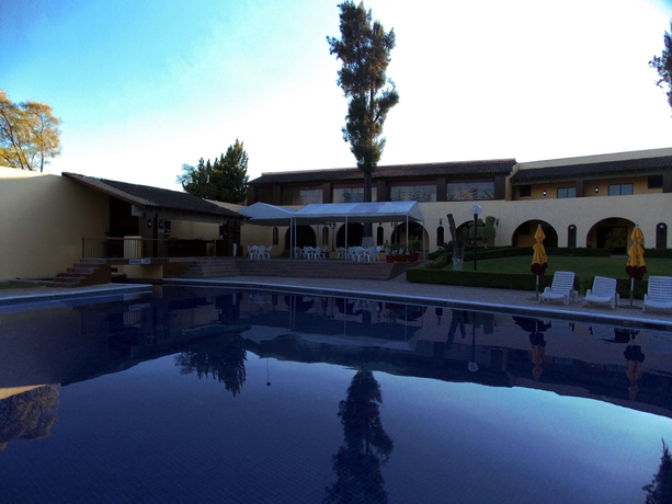 Imagen de la piscina del Hotel Casa Cantarranas. Foto 12