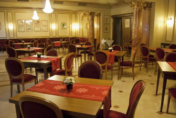 Imagen del bar/restaurante del Hotel Casa Capsa. Foto 2