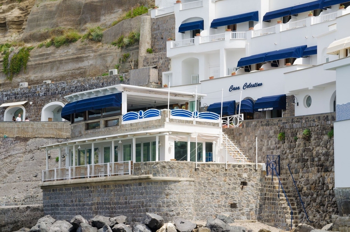 Imagen de los exteriores del Hotel Casa Celestino. Foto 14