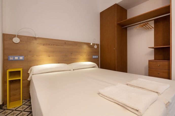Imagen de la habitación del Hotel Casa Cervantes. Foto 10