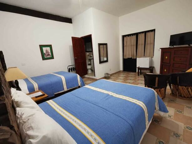 Imagen general del Hotel Casa Cinco De Mayo. Foto 10