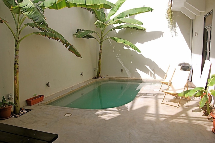 Imagen de la piscina del Hotel Casa Colonial Mindelo. Foto 12