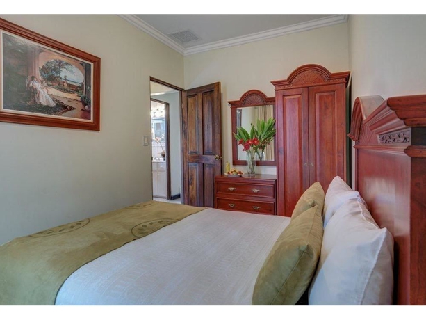 Imagen de la habitación del Hotel Casa Conde and Suites. Foto 3