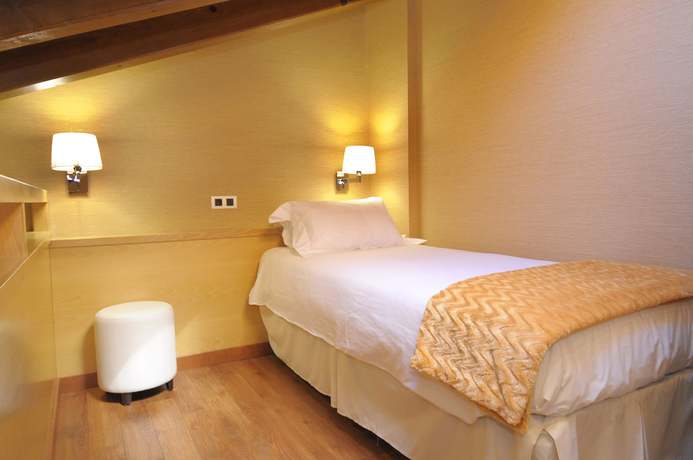 Imagen de la habitación del Hotel Casa Cornel. Foto 4