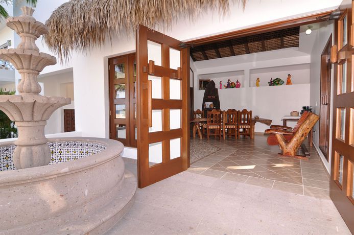Imagen de la piscina del Hotel Casa Costa Azul Boutique. Foto 11