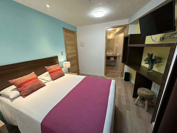 Imagen de la habitación del Hotel Casa Cristobal Centenario. Foto 2