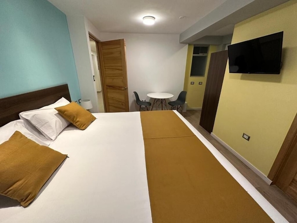 Imagen de la habitación del Hotel Casa Cristobal Centenario. Foto 4