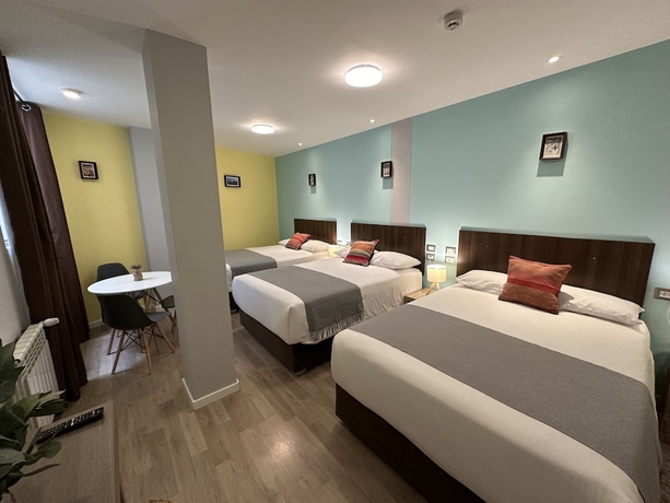 Imagen de la habitación del Hotel Casa Cristobal Centenario. Foto 15
