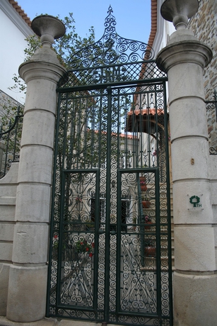 Imagen de los exteriores del Hotel Casa Da Farm&aacute;cia. Foto 12