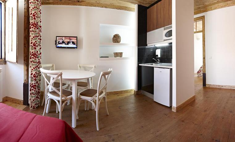 Imagen de la habitación del Hotel Casa Das Aguarelas. Foto 13