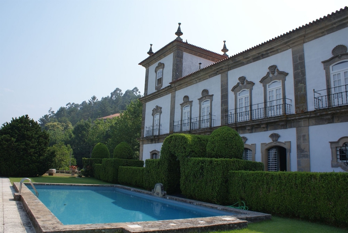 Imagen de la piscina del Hotel Casa Das Torres. Foto 12