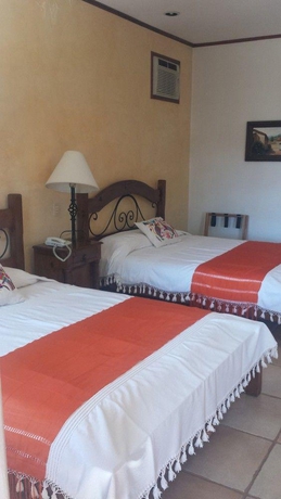 Imagen general del Hotel Casa De Adobe Gallery and Luxury Boutique. Foto 10
