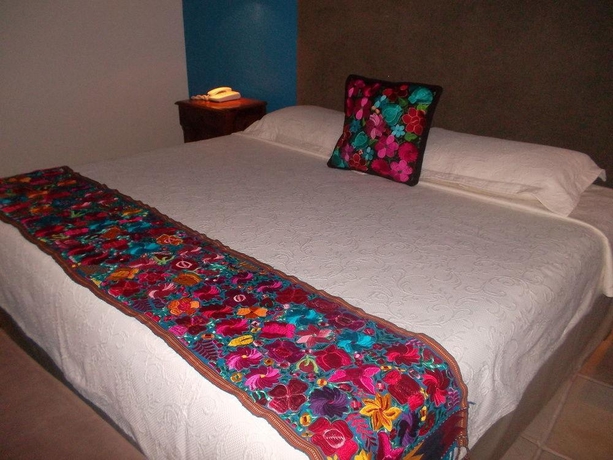 Imagen general del Hotel Casa De Adobe Gallery and Luxury Boutique. Foto 12