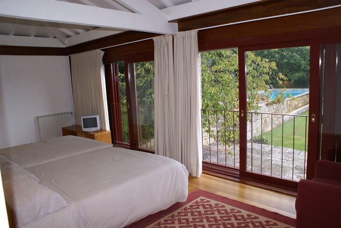 Imagen de la habitación del Hotel Casa De Alfena. Foto 3