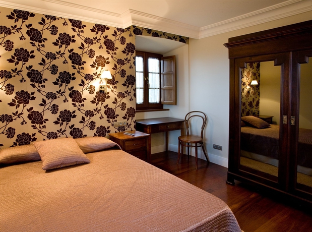 Imagen de la habitación del Hotel Casa De Castro. Foto 8