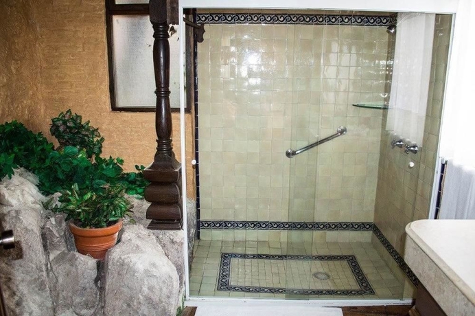 Imagen de la habitación del Hotel Casa De La Loma. Foto 3