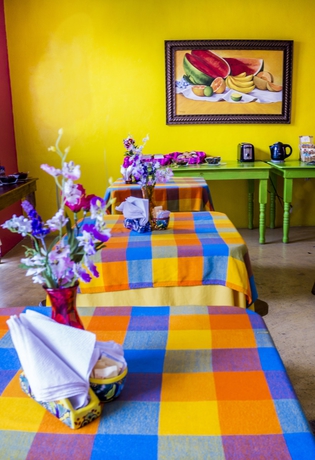 Imagen del bar/restaurante del Hotel Casa De Las Flores. Foto 4