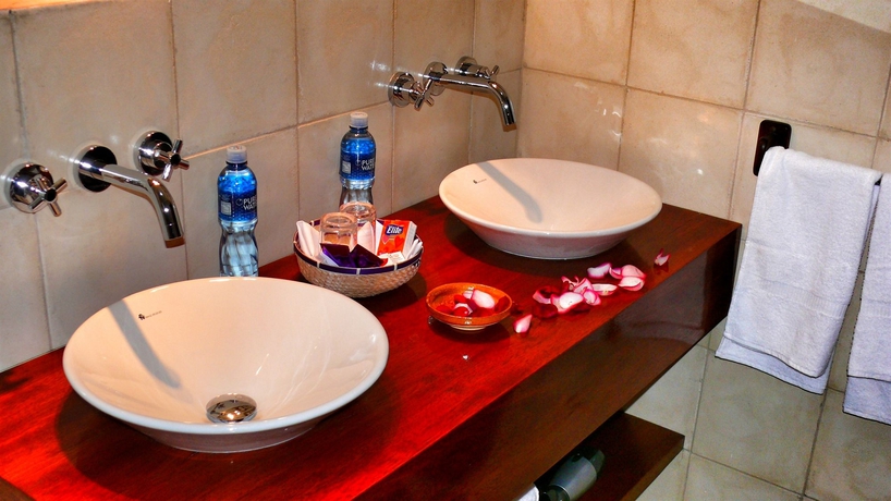 Imagen de la habitación del Hotel Casa De Las Rosas. Foto 8