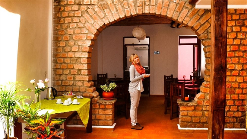 Imagen del bar/restaurante del Hotel Casa De Las Rosas. Foto 4