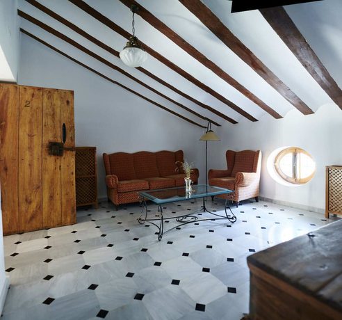 Imagen de la habitación del Hotel Casa De Los Arcos. Foto 3