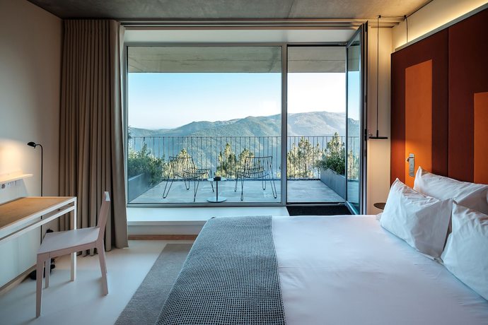 Imagen general del Hotel Casa De São Lourenço - Burel Mountain Hotels. Foto 2