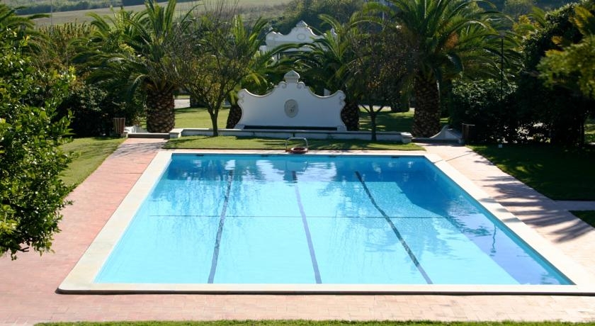 Imagen de la piscina del Hotel Casa De Vale Mourelos. Foto 4