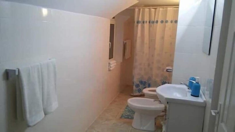 Imagen de la habitación del Hotel Casa De Vis Pucioasa. Foto 13