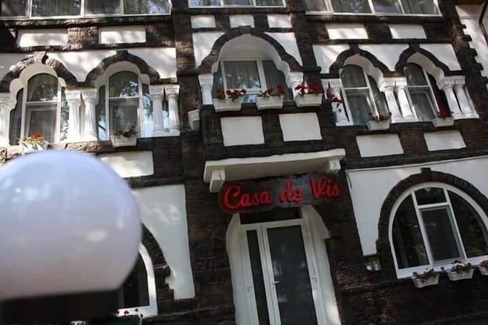 Imagen general del Hotel Casa De Vis Pucioasa. Foto 2