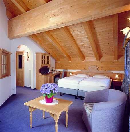 Imagen de la habitación del Hotel Casa Del Campo. Foto 10