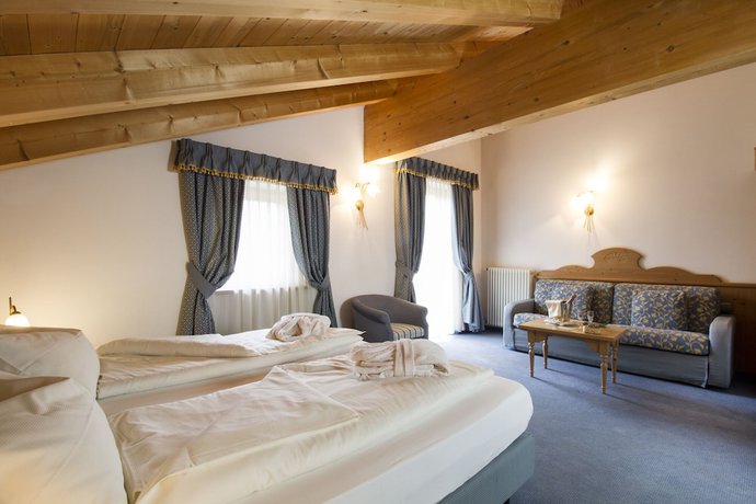 Imagen de la habitación del Hotel Casa Del Campo. Foto 15