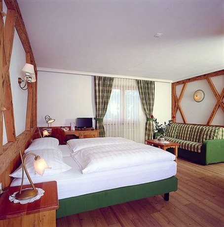 Imagen de la habitación del Hotel Casa Del Campo. Foto 18
