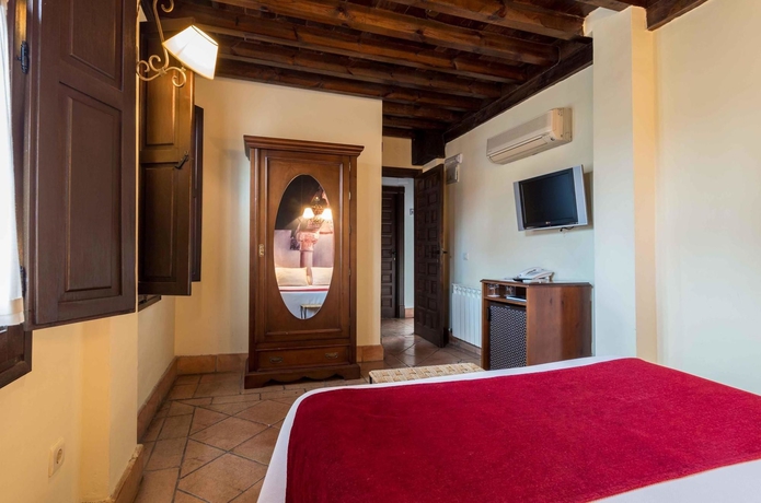 Imagen de la habitación del Hotel Casa Del Capitel Nazari. Foto 5