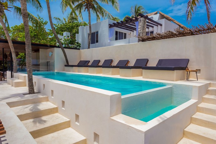 Imagen de la piscina del Hotel Casa Del Jaguar Beach. Foto 17