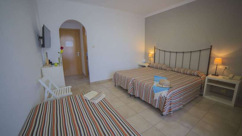 Imagen de la habitación del Hotel Casa Del Mar, Roses. Foto 5