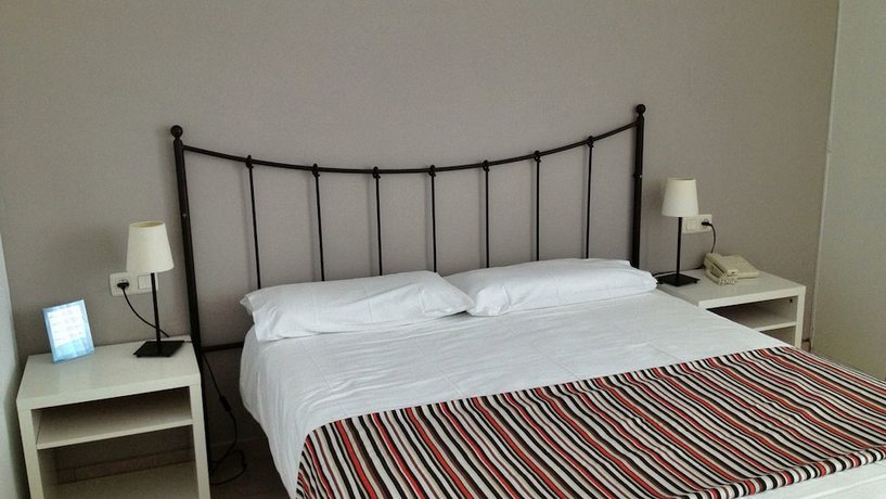 Imagen de la habitación del Hotel Casa Del Mar, Roses. Foto 14