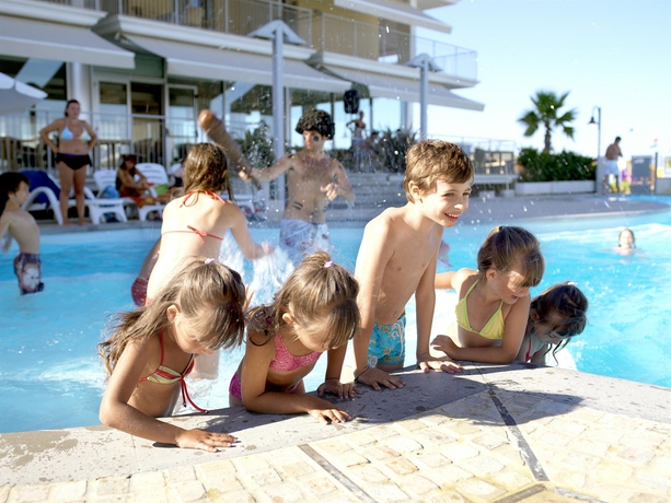 Imagen de la piscina del Hotel Casa Del Mar, Roseto Degli Abruzzi. Foto 7