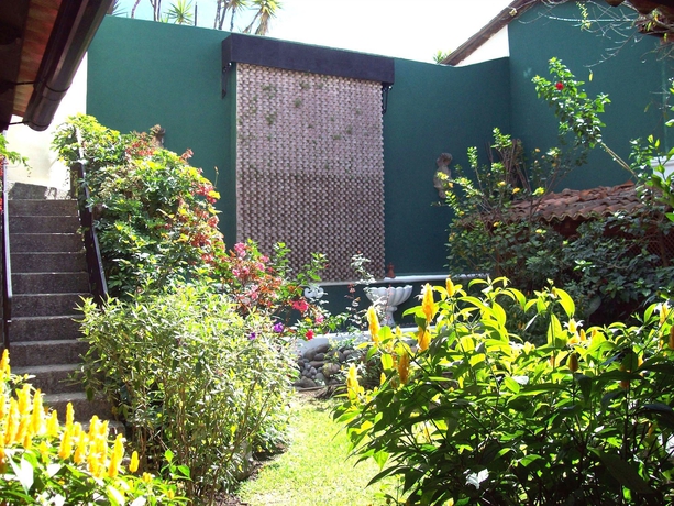 Imagen de los exteriores del Hotel Casa Del Parque. Foto 5