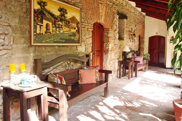 Imagen de los exteriores del Hotel Casa Del Parque. Foto 6