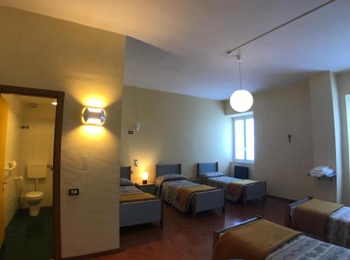 Imagen de la habitación del Hotel Casa Del Pellegrino, Bolzaneto. Foto 6