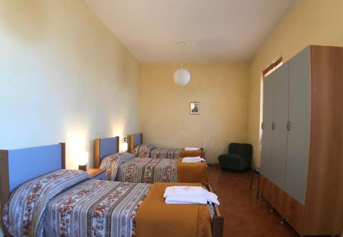 Imagen de la habitación del Hotel Casa Del Pellegrino, Bolzaneto. Foto 7