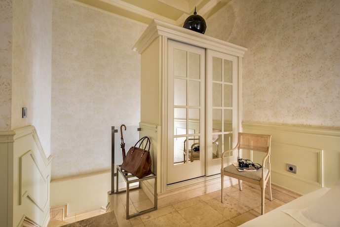 Imagen de la habitación del Hotel Casa Del Poeta. Foto 3