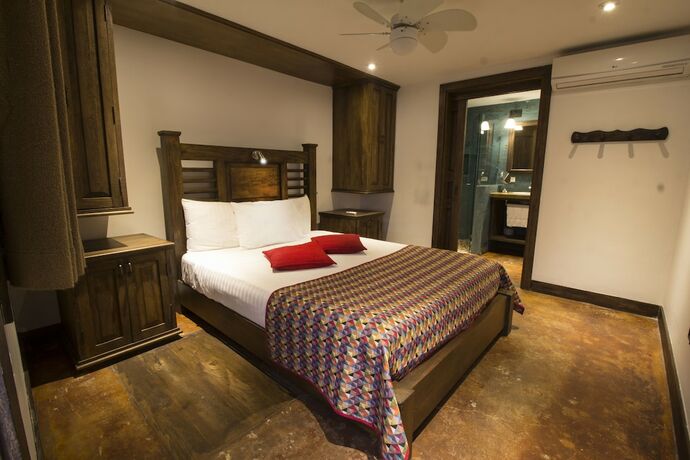 Imagen de la habitación del Hotel Casa Del Reloj. Foto 11