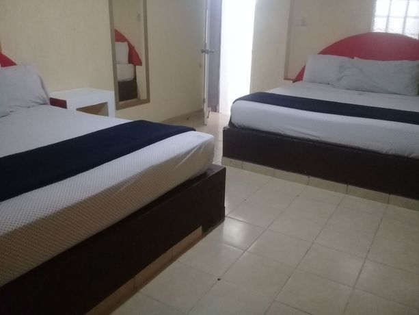 Imagen de la habitación del Hotel Casa Diana. Foto 8