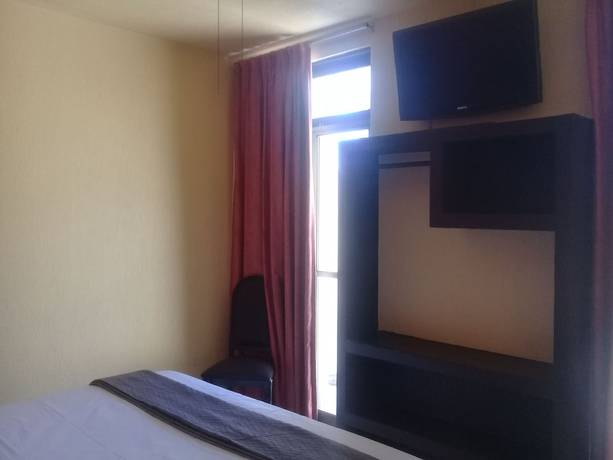 Imagen de la habitación del Hotel Casa Diana. Foto 15