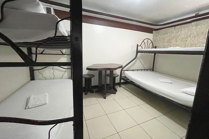 Imagen de la habitación del Hotel Casa Dolores Laiya Batangas. Foto 2