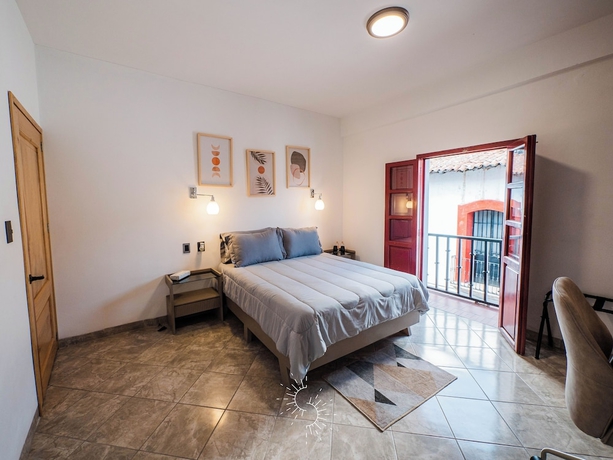 Imagen de la habitación del Hotel Casa Dom&iacute;nguez. Foto 4