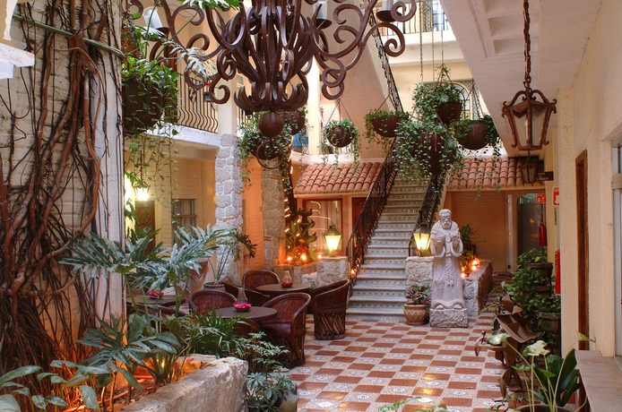 Imagen de los interiores del Hotel Casa Dona Susana. Foto 7